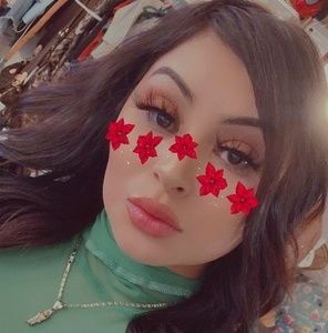 Meet your Posher, Malinda